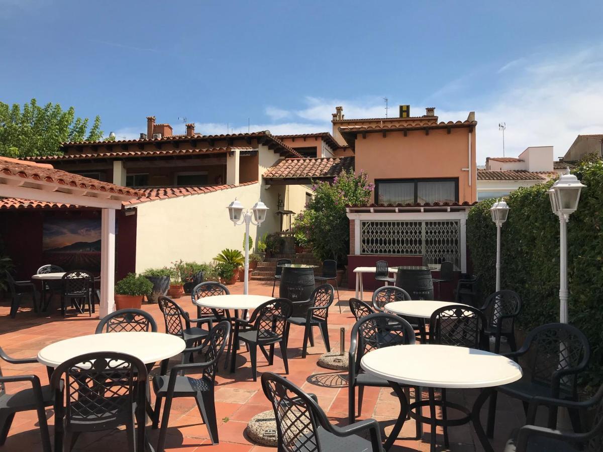 Hostal Can Pou Vidreres Exterior photo